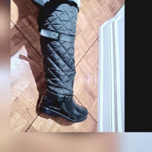 New Michael Kors Quilted Shearling Winter Belted Boots- Size 7 - Picture 6 of 14